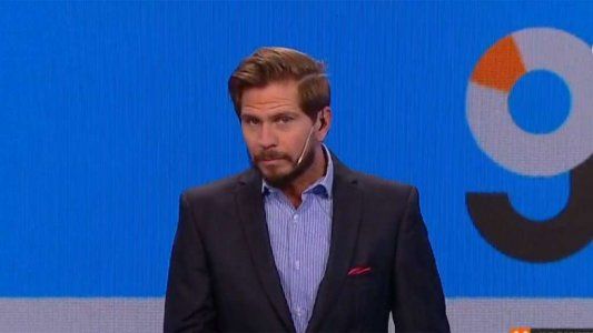 El saludo fallido del “Pollo” Vignolo al Pity Martínez que hizo estallar las redes