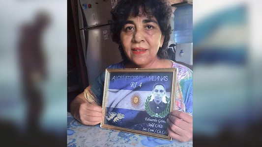 40 años de Malvinas: La lucha de Norma, hermana de un soldado argentino solo conocido por Dios que logró ponerle nombre a esa tumba