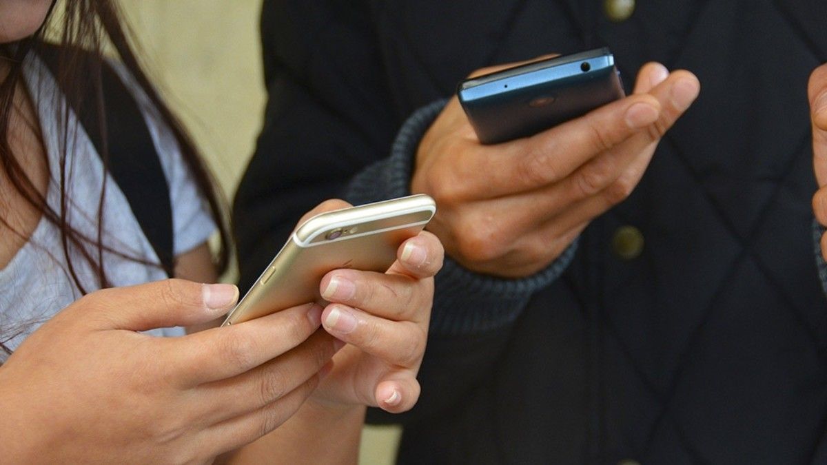 El Gobierno anunció el Plan Básico Universal para telefonía, internet y TV paga: beneficiará a más de 10 millones de personas