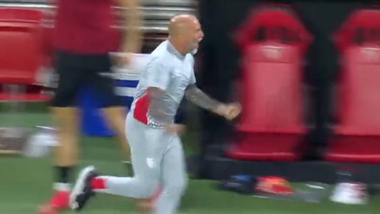 Jorge Sampaoli le gritó un gol que no valía al banco del Valencia y se volvió viral