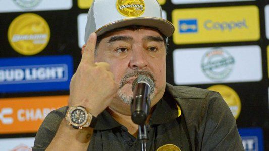 Diego Maradona confirmó que está separado de Rocío Oliva, que está cerca de Verónica Ojeda y seguirá los juicios contra Claudia Villafañe