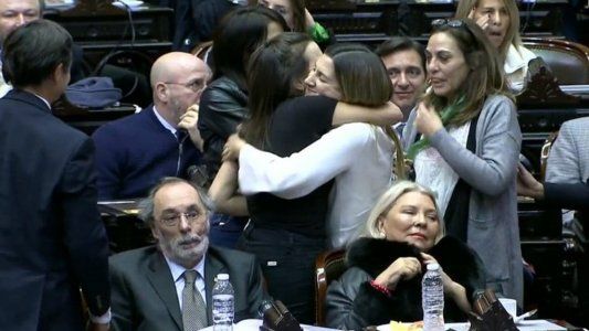 El emotivo discurso de Silvia Lospennato que arrancó una ovación durante el debate