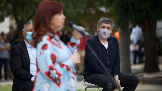 El reproche de Cristina a Máximo Kirchner en pleno acto: Me extraña araña