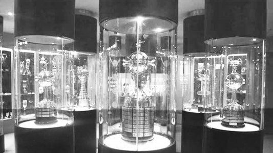 Un utilero de River consiguió un detalle de la final de Madrid ante Boca y la donó al museo del club