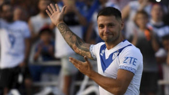 Vélez expulsó a Mauro Zárate como socio