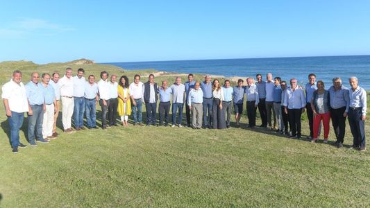 Alberto Fernández se toma el fin de semana de descanso en la Costa junto a su familia