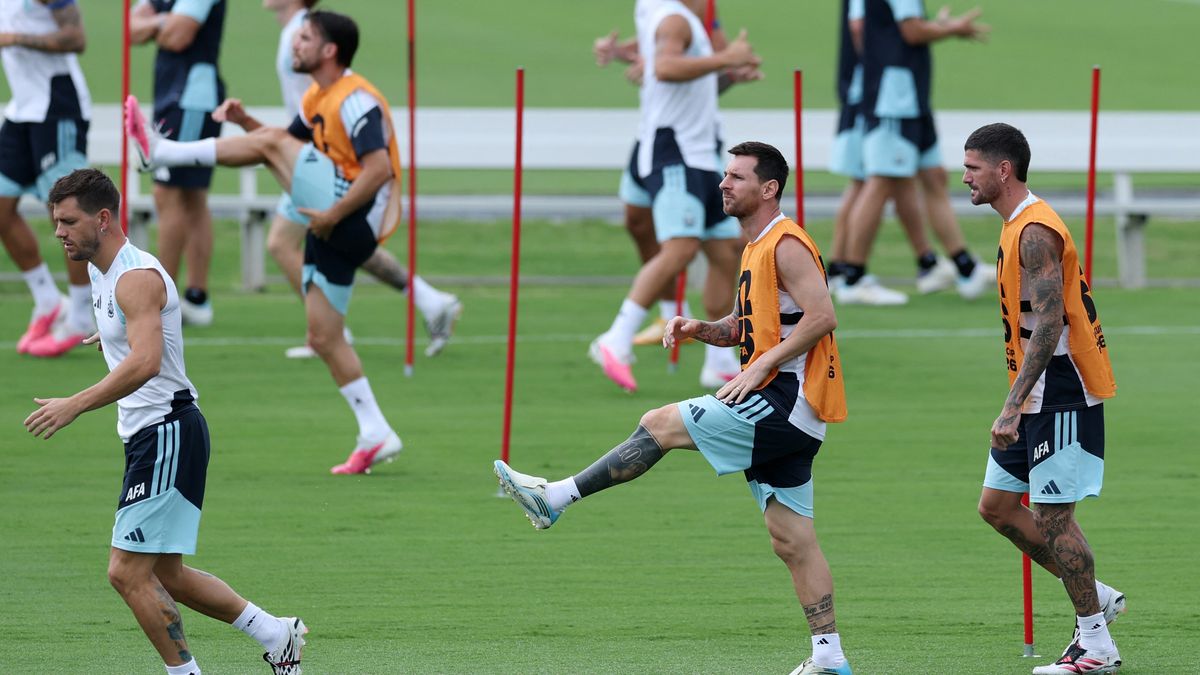 Lionel Scaloni manifest&oacute; su preocupaci&oacute;n despu&eacute;s de la victoria ante Suiza y se abre la posibilidad de que el once titular vuelva a cambiar. (Foto: Reuters).
