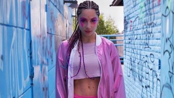 El increíble video de Magui Bravi súper bronceada y sin corpiño