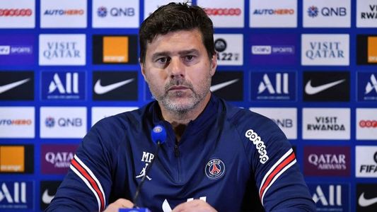 PSG: Silbaron a Messi y Pochettino salió a responder