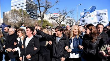 El Gobierno cambia su agenda y quiere instalar el debate por la ley del odio y dirimir en la calle los fallos judiciales