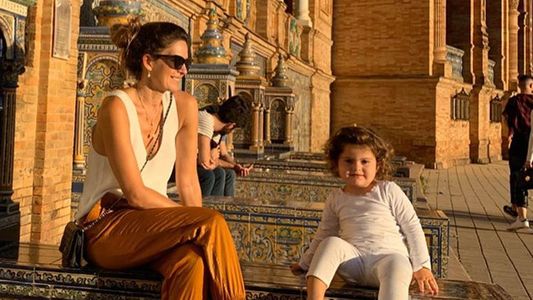 La hija de Isabel Macedo y Juan Manuel Urtubey comenzó el jardín en España