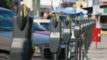 Comienza el pago del estacionamiento digital en la Ciudad con la app Blinkay: cómo funciona y desde cuándo