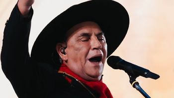 El Chaqueño Palavecino y Los Nocheros juntos a puro folclore