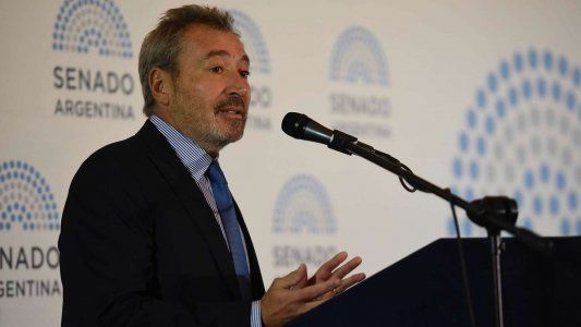 Daniel Vila desmiente haber estado en el acto del peronismo en Tucumán