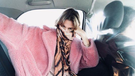 Polémica con Dolores Barreiro por los precios de sus pañuelos tapabocas