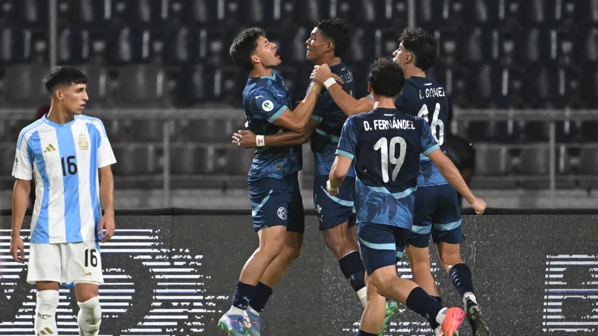 Argentina cayó 3-2 ante Paraguay y no pudo quedarse con el título en el Sudamericano Sub 20