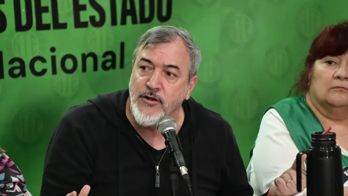 La respuesta de Aguiar a la intimación del Gobierno a empleados públicos para que se jubilen (Foto: archivo).