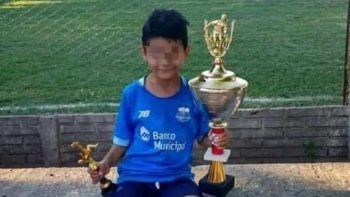 Un nene recibió un tiro en la cabeza durante un partido de fútbol infantil