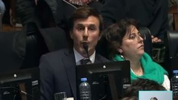 El legislador porteño Roberto García Moritán protagonizó un tenso momento a los gritos: No les tenemos más miedo a ustedes