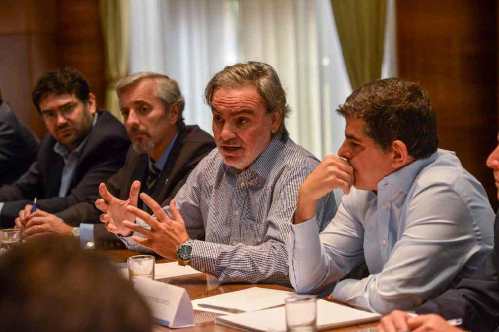 Aunque dicen que bajaron los cortes, el Gobierno analiza sancionar a las eléctricas