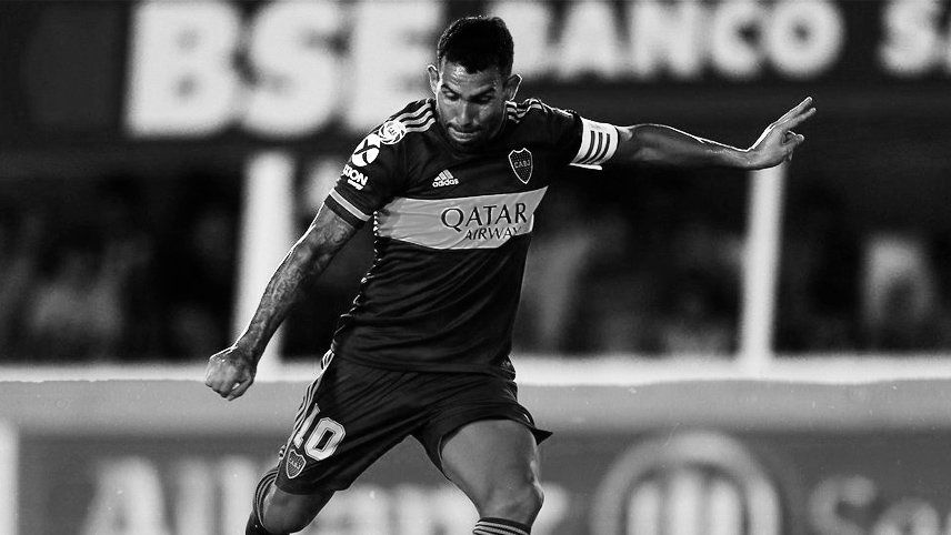 El mensaje de Carlos Tevez luego de las noticias falsas alrededor de la salud de su padre