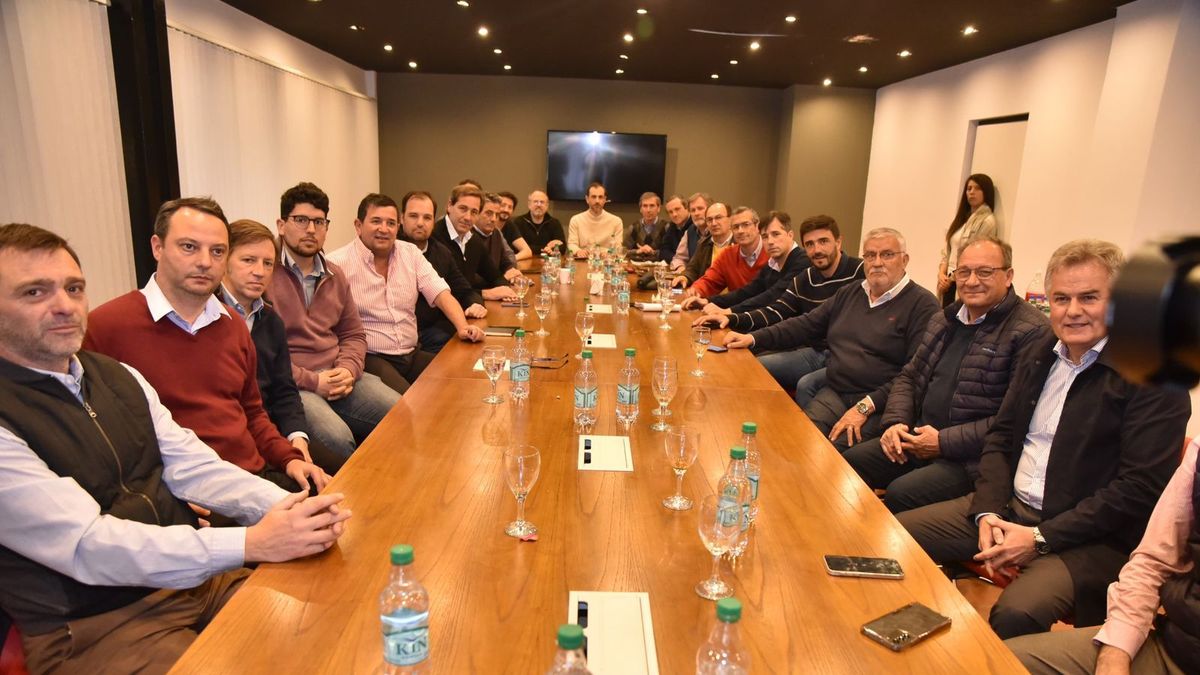 Intendentes bonaerenses y un reclamo contra Axel Kicillof (Foto: JxC PBA)  