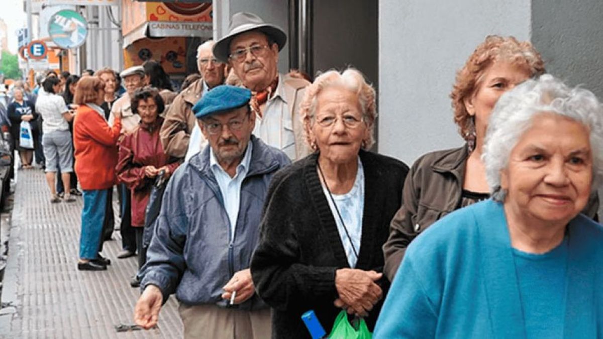 Jubilados de ANSES: cuánto se cobra en septiembre con aumento y bono. Jubilados de ANSES: cuánto se cobra en septiembre con aumento y bono.