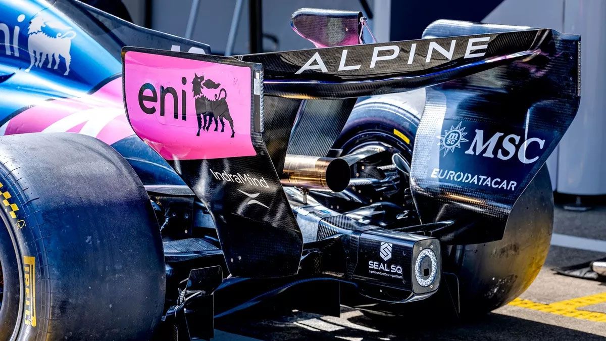 Alpine en Japónintrodujo un minideflector en el alerón trasero. Ahora, en Mónaco, puede ayudar ante la prohibición de la 