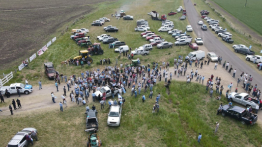 Tensión en Entre Ríos: productores se movilizan al campo que se disputa la familia Etchevehere, con intervención de Grabois