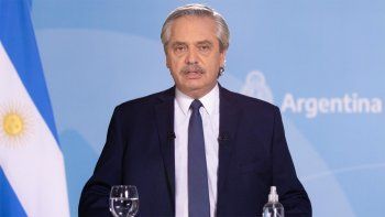 Alberto Fernández, durante el mensaje grabado en el que anunció la continuidad de las restricciones (Foto: Presidencia). Alberto Fernández, durante el mensaje grabado en el que anunció la continuidad de las restricciones (Foto: Presidencia).