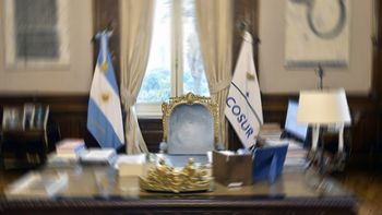 El candidato misterioso que puede ganar las PASO y el operativo clamorcito que diseña Cristina Kirchner