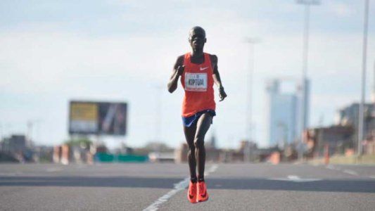 El ganador de la maratón de Buenos Aires fue el keniata Saina Kipkemboi