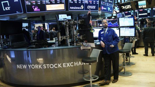 Fuerte retroceso del índice Merval después de los anuncios económicos