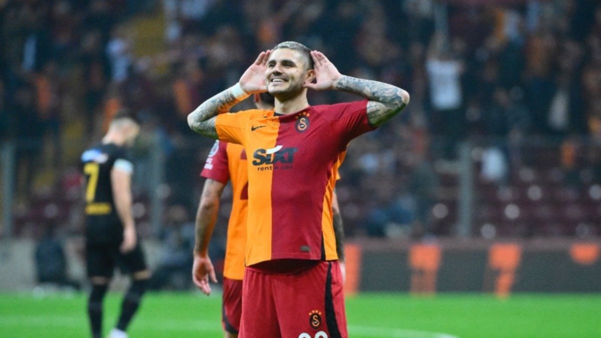 Versiones periodísticas afirman que el delantero Mauro Icardi comenzó a negociar su posible llegada a Boca en junio de este año (Foto: AP).