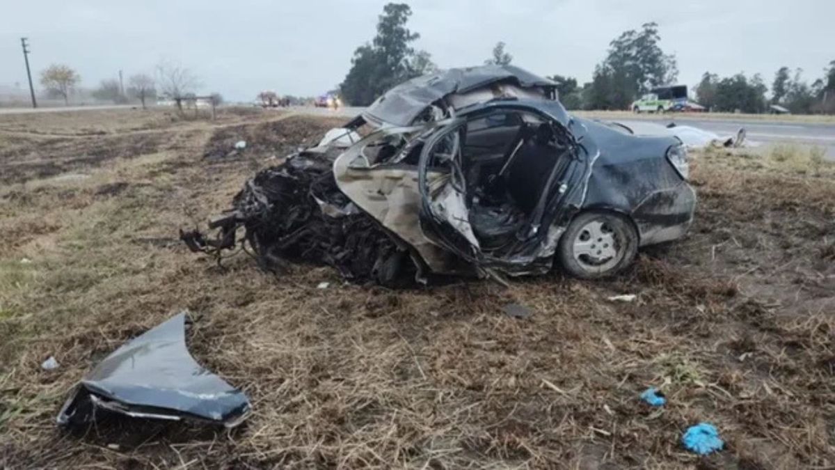 Volv&iacute;an de un velorio: el fat&iacute;dico accidente en el que una mam&aacute; y su hijo perdieron la vida. (Foto: gentileza Clar&iacute;n)