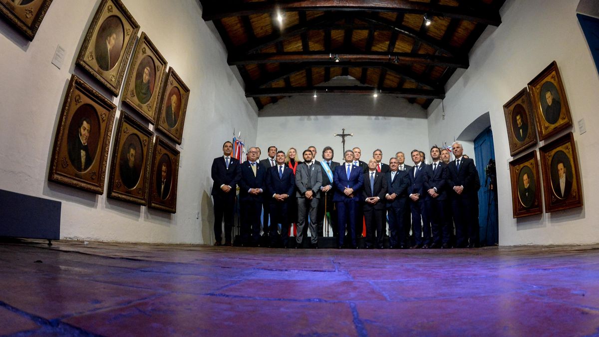 Los gobernadores en el Pacto de Mayo y la ausencia de la Corte (Foto: archivo)