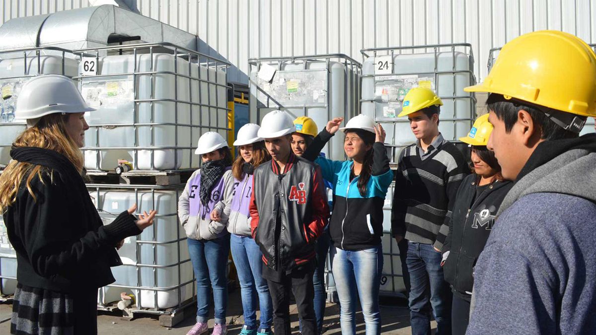 La fundación EMPUJAR cuenta con programas de educación y cursos para personas de todas las edades. (Foto: Fundación EMPUJAR)