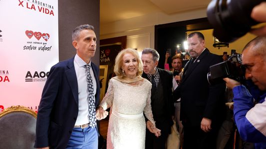 Con la presencia de Mirtha Legrand, América TV dijo presente en una nueva edición de Moda Argentina X la Vida 2025