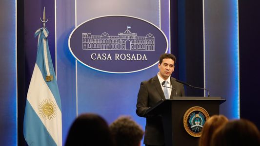 Ravier negó una hipótesis de conflicto bélico por Malvinas y desmintió la consulta de Milei a Trump