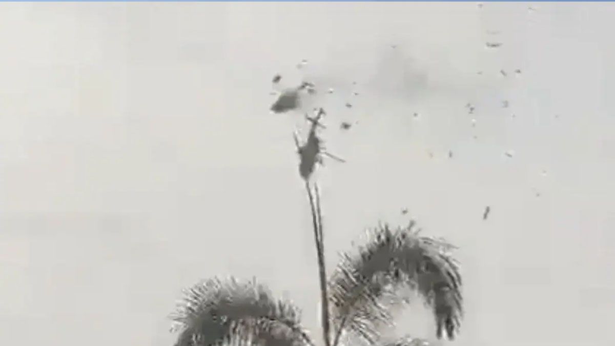 Diez personas murieron en un impresionante accidente de dos helicópteros de la marina de Malasia. (Foto: Captura de TV)