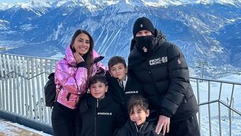 La familia Messi disfruta de la nieve La familia Messi disfruta de la nieve