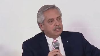 El Presidente afirma en la grabación que la provincia es tierra hostil y que tiene la necesidad de siempre parecer algo distinto. El Presidente afirma en la grabación que la provincia es tierra hostil y que tiene la necesidad de siempre parecer algo distinto.