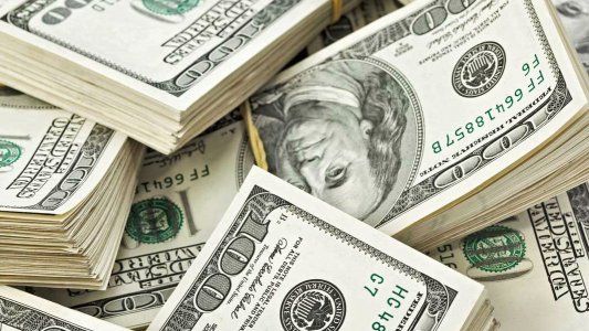 La demanda de dólares de los ahorristas cayó a su nivel más bajo en tres años