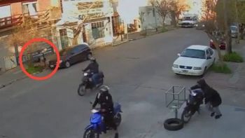 Quiso evitar el robo de la moto y tomó la peor decisión: sus amigos piden ahora una ayuda de todos