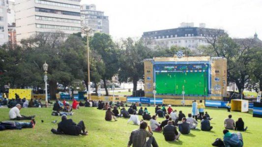 Los partidos del Mundial podrán verse en pantalla gigante en el Obelisco, Plaza San Martín y Parque Centenario