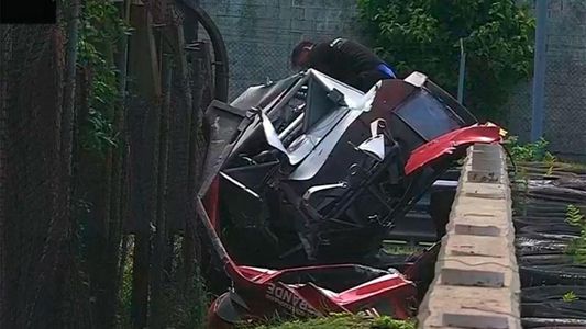 El impactante video del accidente en el Top Race de Buenos Aires que terminó con el auto en la tribuna