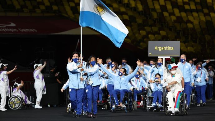 Juegos Paralímpicos: la ceremonia inaugural y el emotivo desfile de la delegación argentina