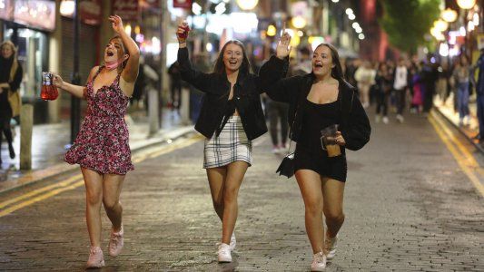 Denuncian que Boris Johnson ignoró consejos para tomar medidas frente a la segunda ola de Covid-19 en Reino Unido