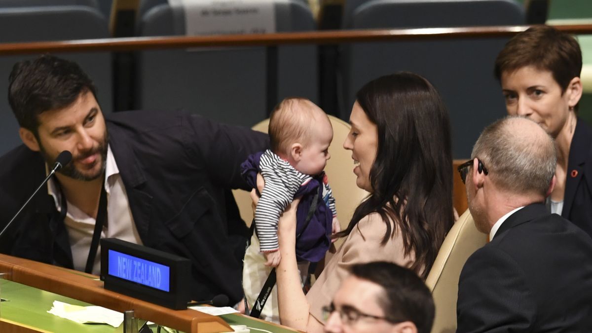Jacinda Ardern se present&oacute; con su hija de solo 3 meses para hablar en la Asamblea General de la ONU. (Foto: Gentileza CNN)