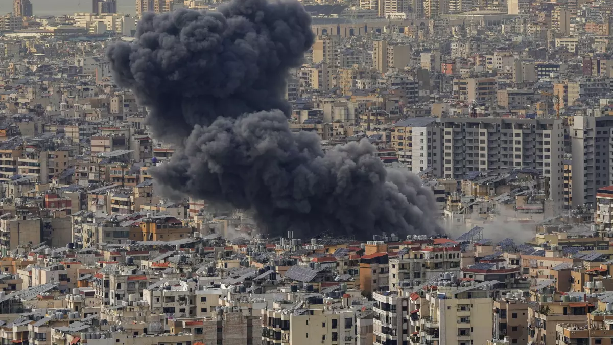Israel bombarde&oacute; distintos puntos del L&iacute;bano y orden&oacute; la evacuaci&oacute;n.&nbsp;